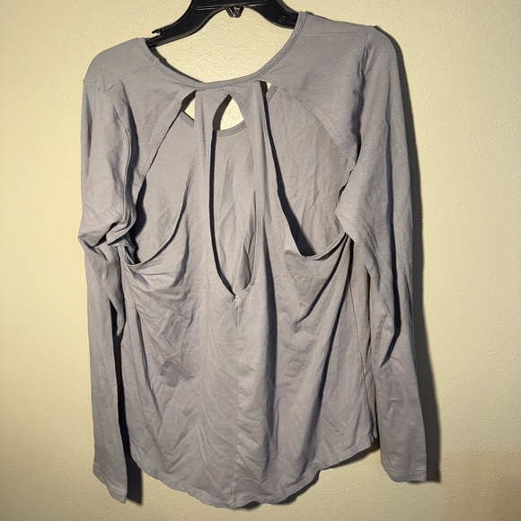 Under Armour loose-fit work-out top - Picture 2 of 4